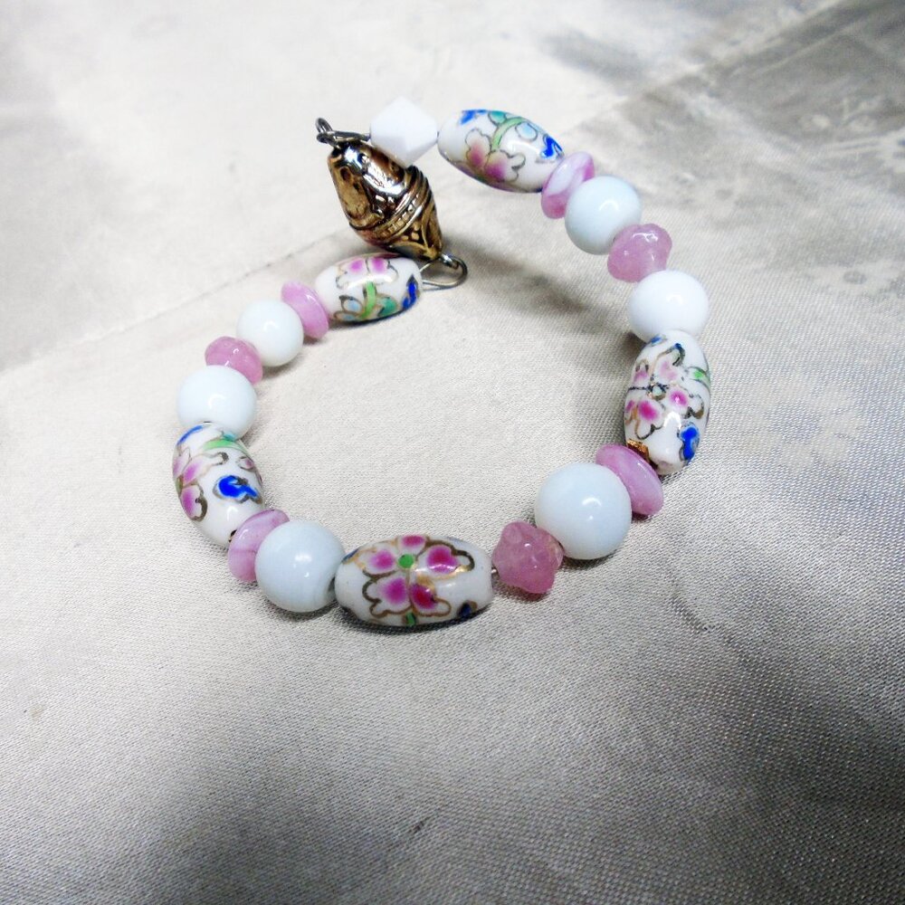 Bangle Pink & White NEW Design "ZIG-ZAG " Bracelet OOAK - Picture 3 of 8